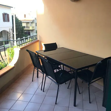 Appartamento Con Piscina A 10 Minuti Da Rena Bianca * سانتا تيريزا غالّورا